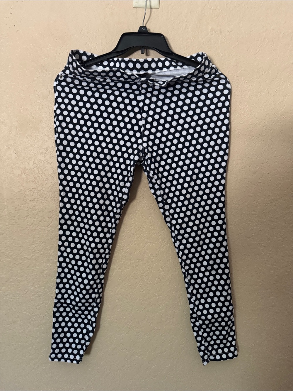 HUE Black and White Polka Dot Kids Leggings